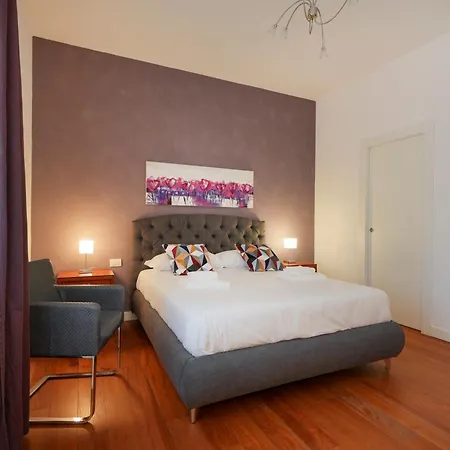 Apartamento Guesthost - Gli Aquiloni - Steps From The Station Bari