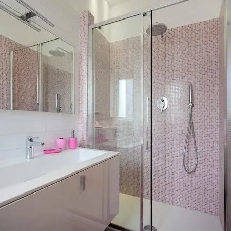 Guesthost - Gli Aquiloni - Steps From The Station