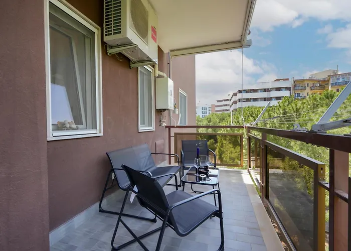 Apartment Guesthost - Gli Aquiloni - Steps From The Station *