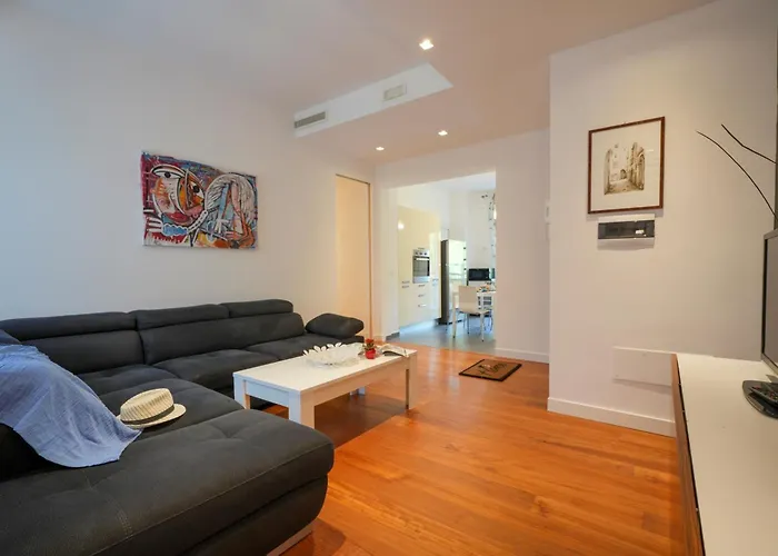 Apartment Guesthost - Gli Aquiloni - Steps From The Station *