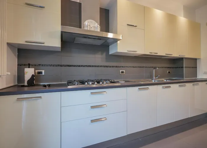 Guesthost - Gli Aquiloni - Steps From The Station *