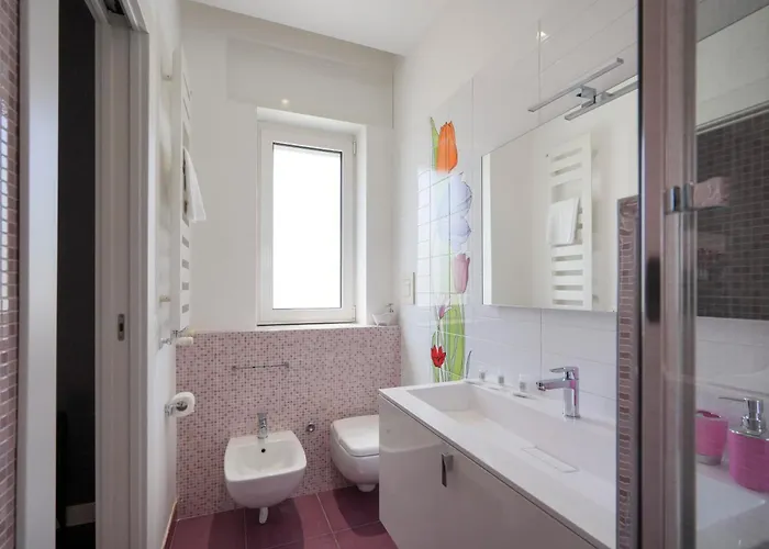 Guesthost - Gli Aquiloni - Steps From The Station Bari